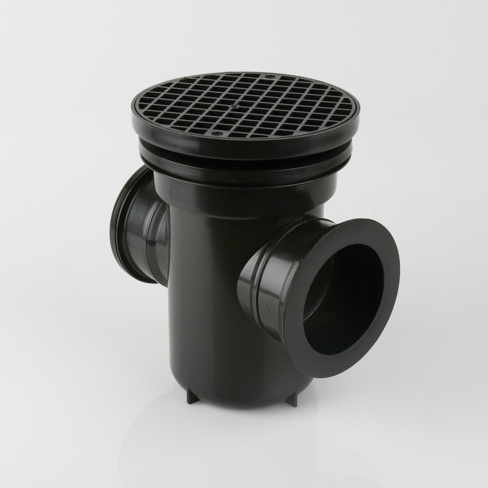 90 Degree Back Inlet Roddable Gully Outlet (Round Grid | Black)
