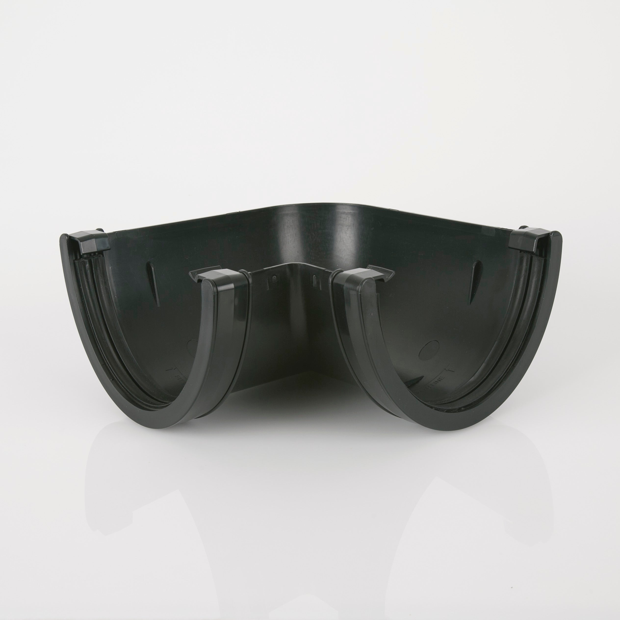 90&deg; Industrial Gutter Angle (Black) - Horizon Plastics Online